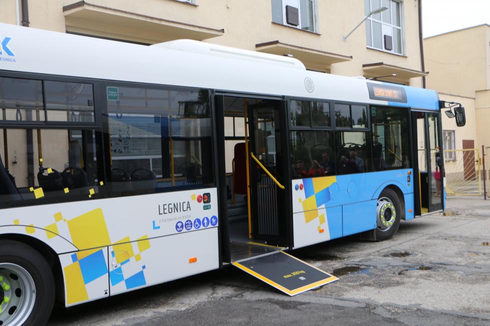 Kolejne nowe autobusy w Legnicy