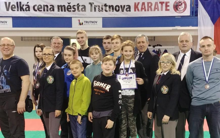  Legniccy karatecy pokazali swoj moc na turnieju w Czechach