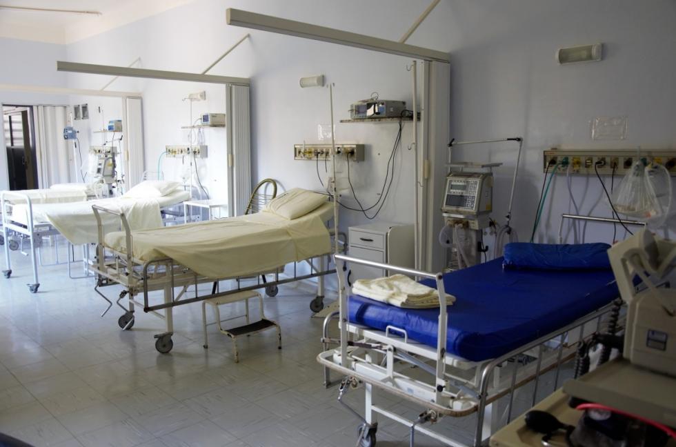 Wojewodowie i dyrektorzy szpitali przygotowują izolatoria w każdym województwie